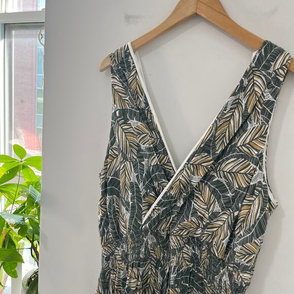 Nine West Palm Leaf Print Faux Wrap Jumpsuit Size XL - Picture 5 of 6